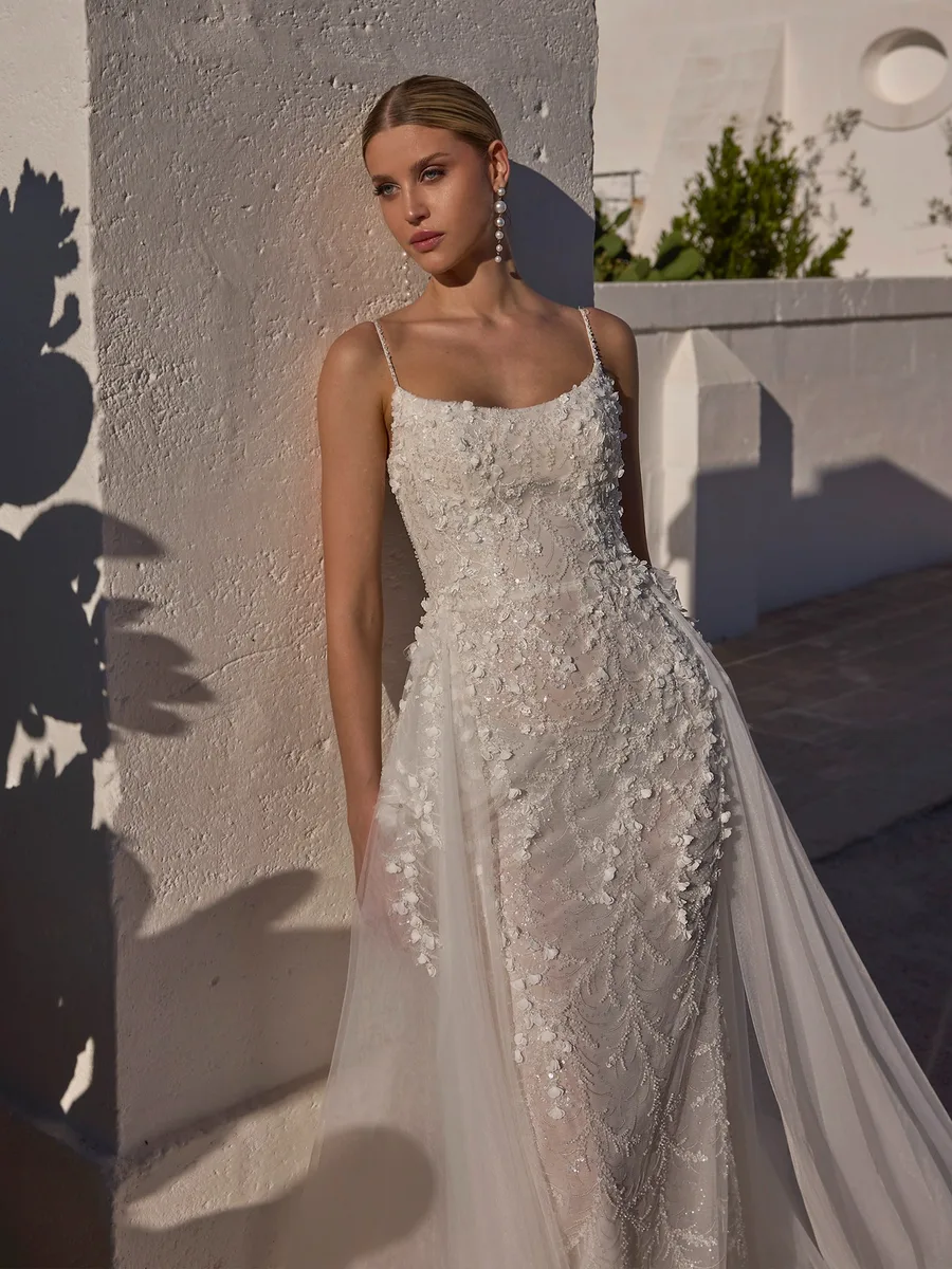 Jeinee — Brautkleid im Salon Lovely Bride, Tuzla