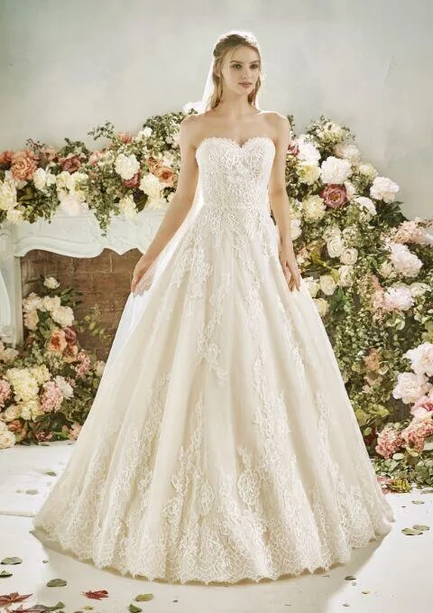 LIATRIS — Brautkleid im Salon Lovely Bride, Tuzla