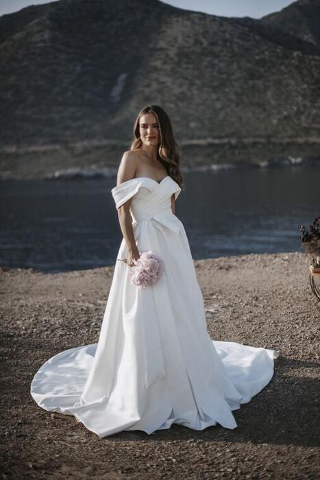 LINEA — vjenčanica iz salona Lovely Bride, Tuzla