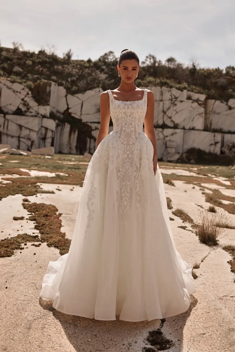 Vjenčanica Zanori — salon vjenčanica Lovely Bride, Tuzla